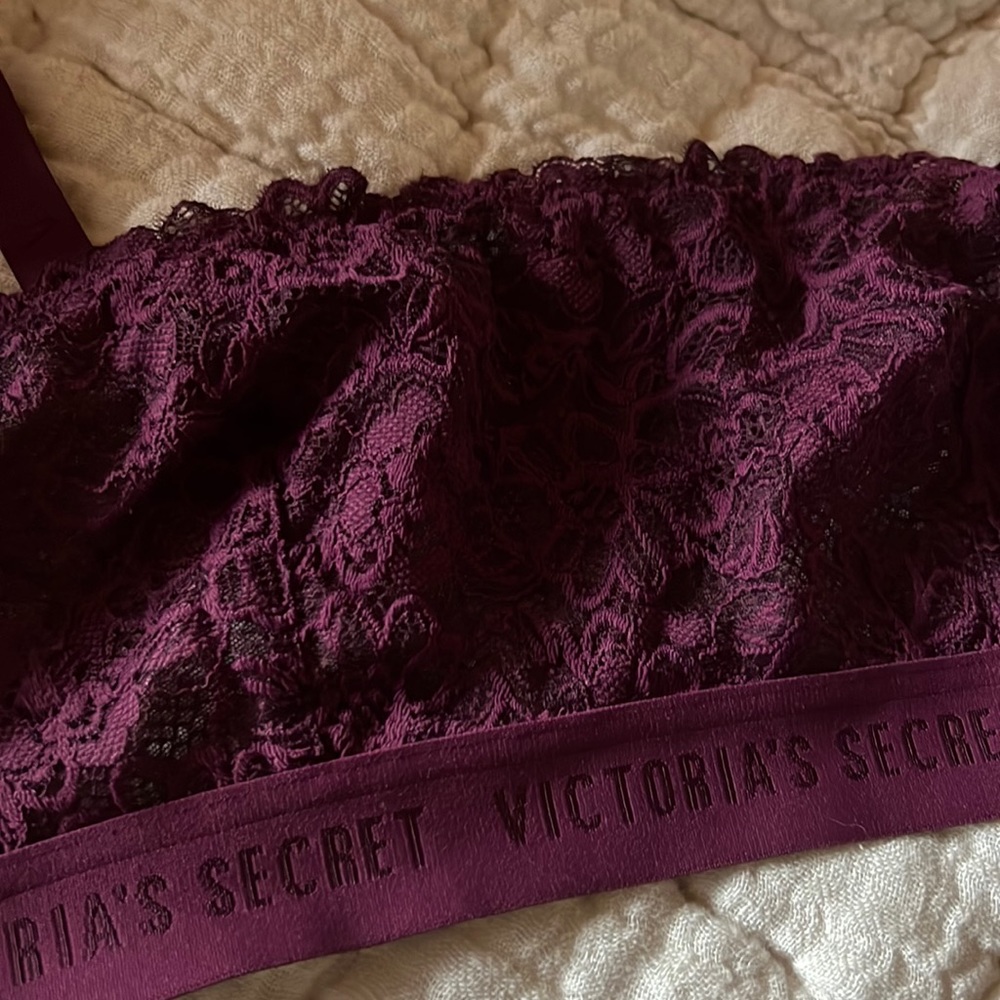 Victoria’s Secret lace bra